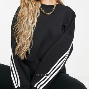 New Adidas Sweatshirt✨